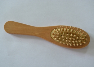 OverseasWooden paddle brush